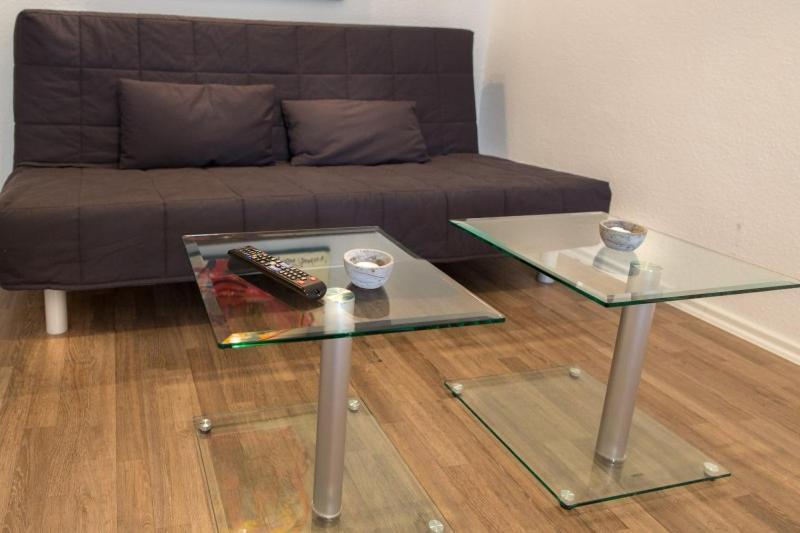H&H Apartments Im Herzen Der Stadt In Der Lange Strasse Geraeumig Ruhig Mit Kueche Und Esstisch Greifswald Luaran gambar