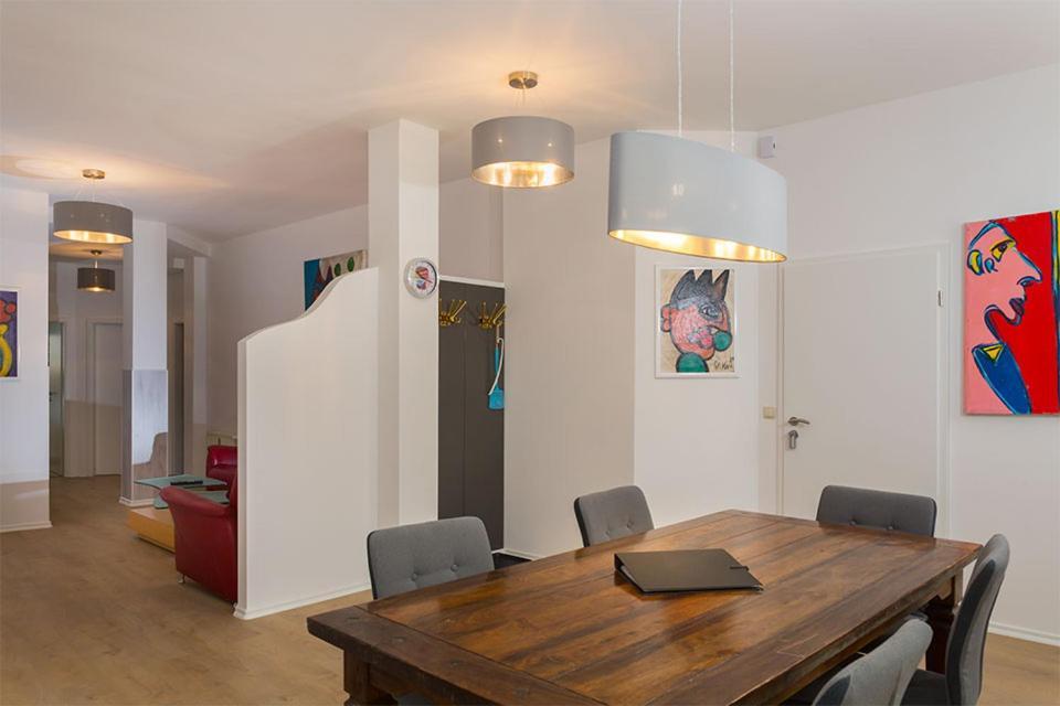 H&H Apartments Im Herzen Der Stadt In Der Lange Strasse Geraeumig Ruhig Mit Kueche Und Esstisch Greifswald Luaran gambar